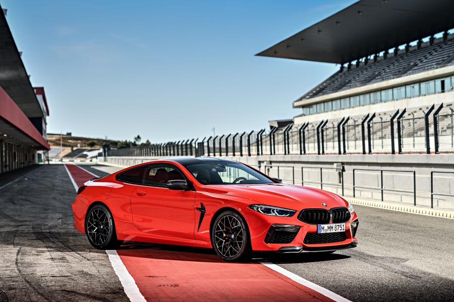  BMW M8 Competition Coupe (F92) 2019 года  (UK) (фото 9 из 157)